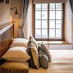 Beautiful Grade 2 Listed Building - West Wing * ボウネス＝オン＝ウィンダミア