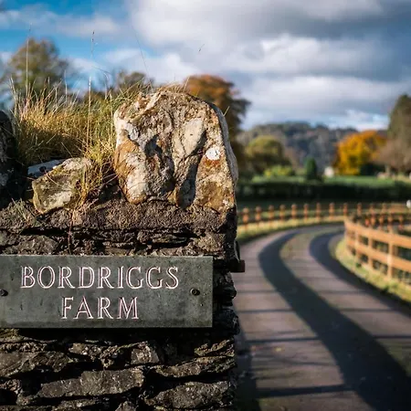 Beautiful Grade 2 Listed Building - West Wing *