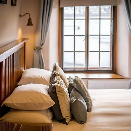 Beautiful Grade 2 Listed Building - West Wing * Bowness-on-Windermere