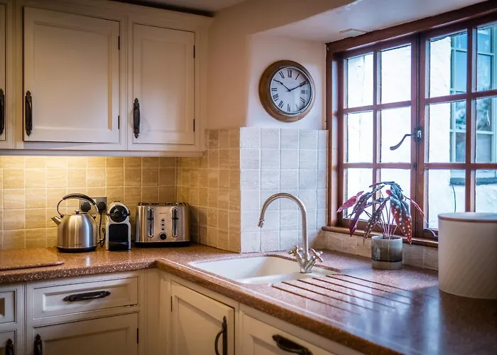 Beautiful Grade 2 Listed Building - West Wing * Bowness-on-Windermere