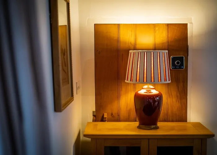 Beautiful Grade 2 Listed Building - West Wing Vakantiehuis Bowness-on-Windermere