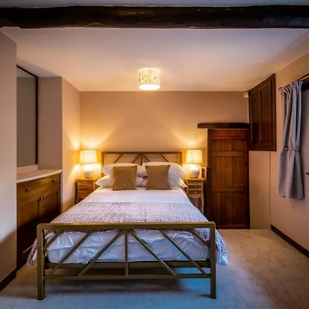 Beautiful Grade 2 Listed Building - West Wing Feriehus Bowness-on-Windermere