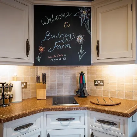 Beautiful Grade 2 Listed Building - West Wing Bowness-on-Windermere